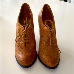 ALDO Oxford Brown Leather Pumps, 8.5 barely used